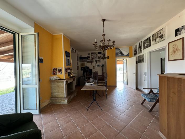 Image No.5-6 Bed Villa for sale