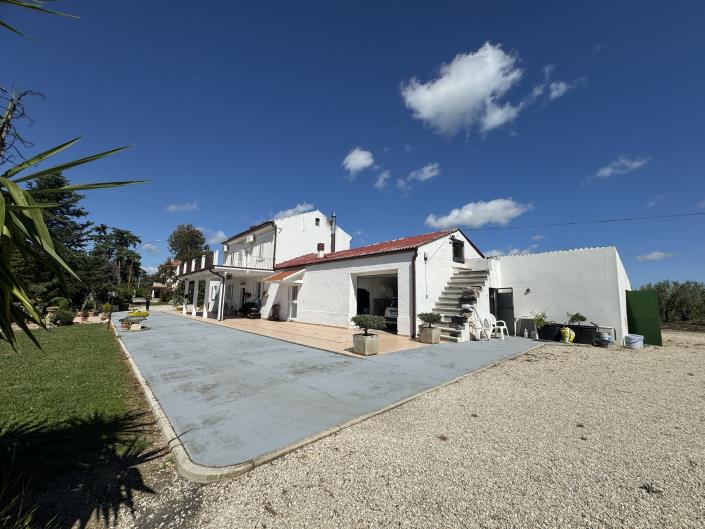 Image No.22-Villa / Détaché de 3 chambres à vendre à Scerni