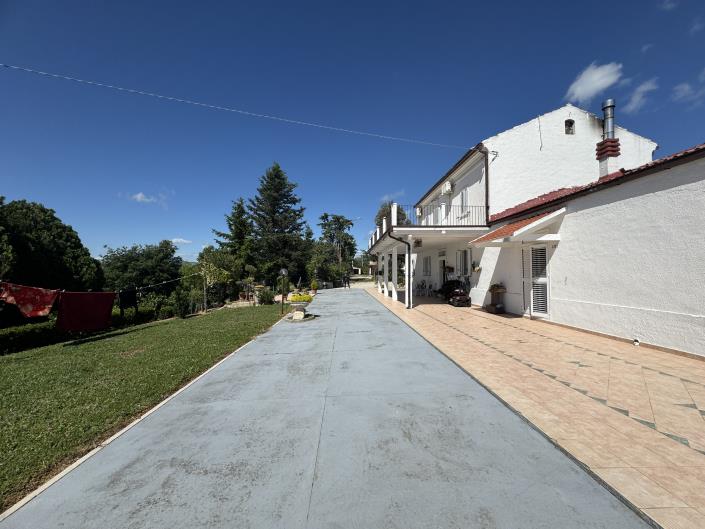 Image No.23-Villa / Détaché de 3 chambres à vendre à Scerni