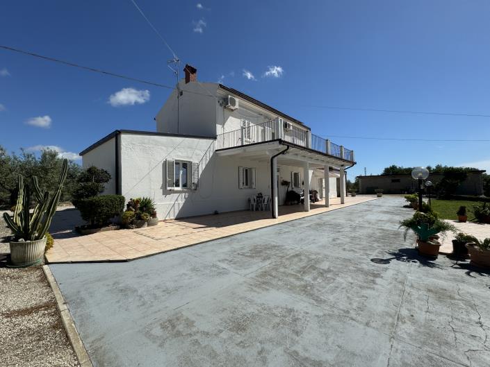 Image No.25-Villa / Détaché de 3 chambres à vendre à Scerni