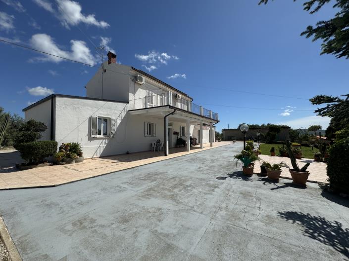 Image No.43-Villa / Détaché de 3 chambres à vendre à Scerni