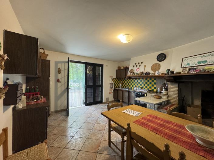 Image No.8-6 Bed Villa for sale