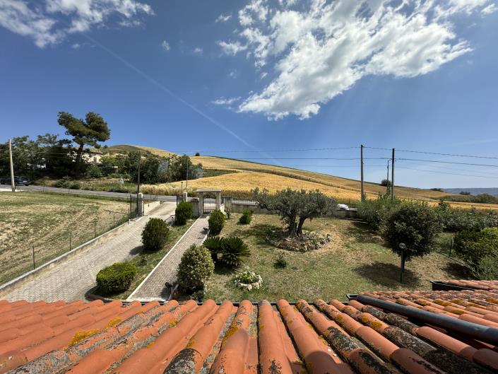 Image No.37-6 Bed Villa for sale