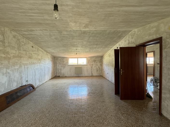 Image No.29-6 Bed Villa for sale