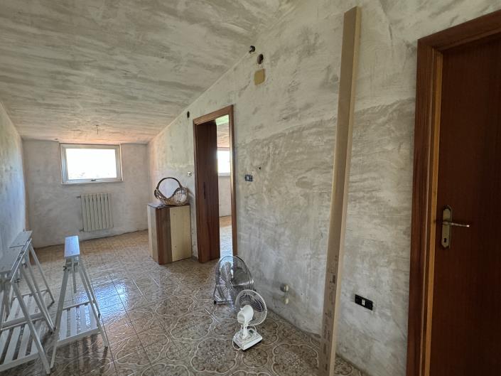 Image No.28-6 Bed Villa for sale