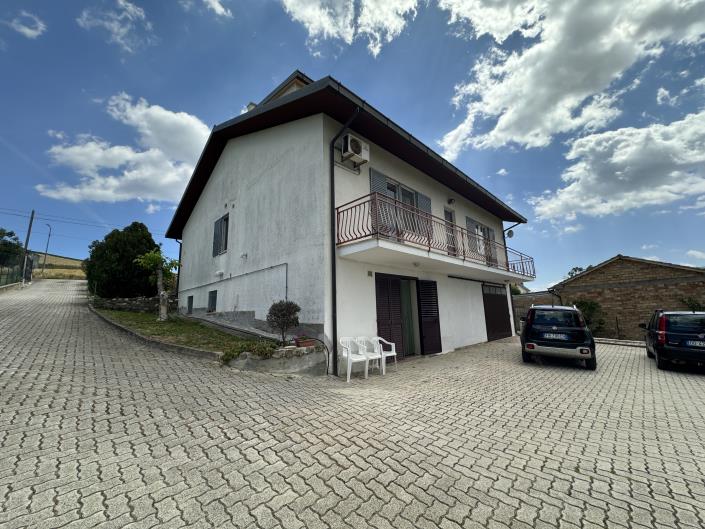 Image No.60-6 Bed Villa for sale