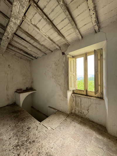 Image No.25-House for sale