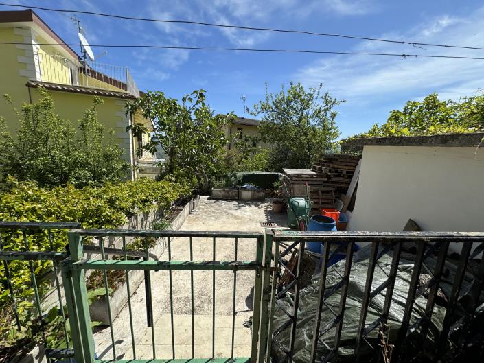 Image No.38-2 Bed Apartment for sale