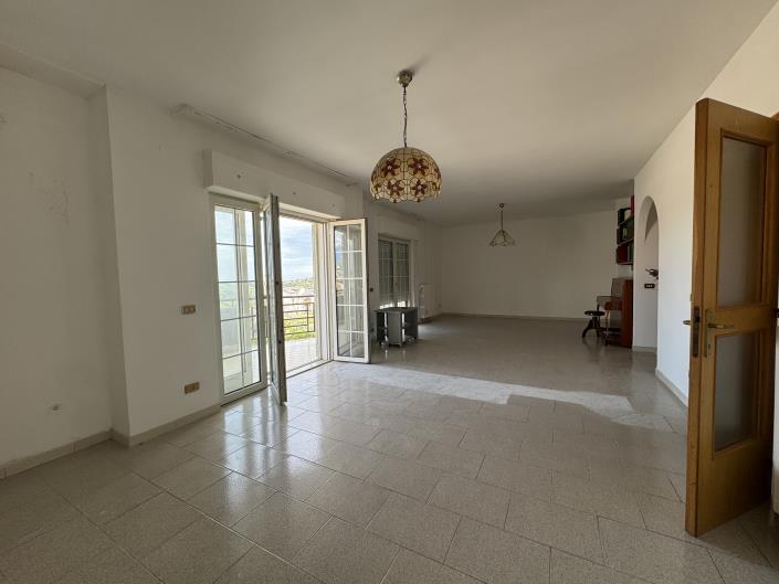 Image No.17-3 Bed Villa for sale