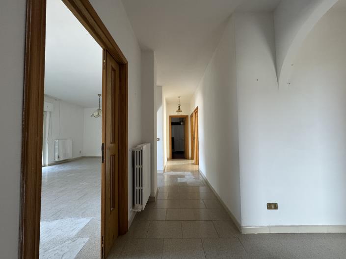 Image No.11-3 Bed Villa for sale