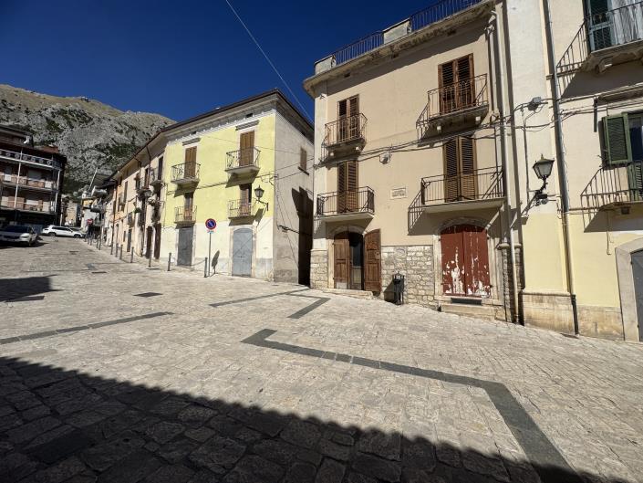 Image No.51-Maison de ville de 4 chambres à vendre à Lama Dei Peligne