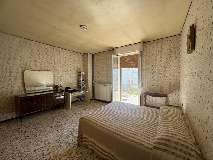 Image No.22-3 Bed Farmhouse for sale