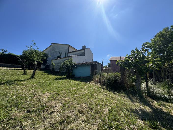 Image No.47-3 Bed Farmhouse for sale