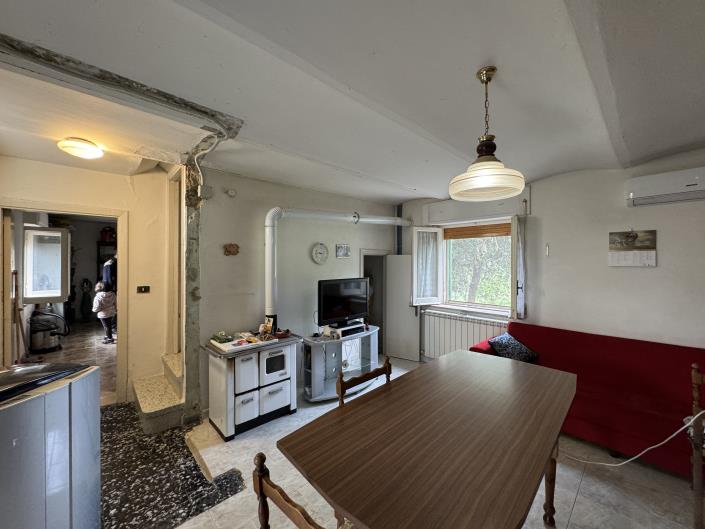 Image No.8-3 Bed Farmhouse for sale