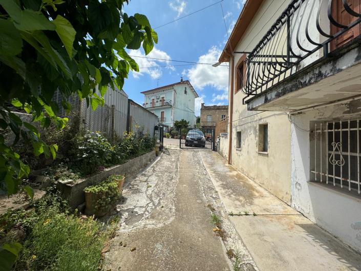 Image No.28-2 Bed Village House for sale