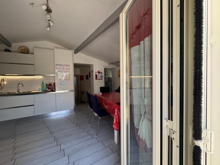 Image No.10-4 Bed Apartment for sale