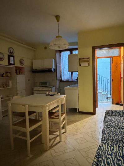 Image No.12-2 Bed Townhouse for sale