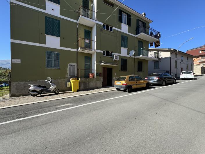 Image No.27-2 Bed Apartment for sale