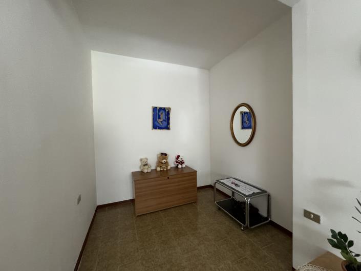 Image No.12-4 Bed Apartment for sale