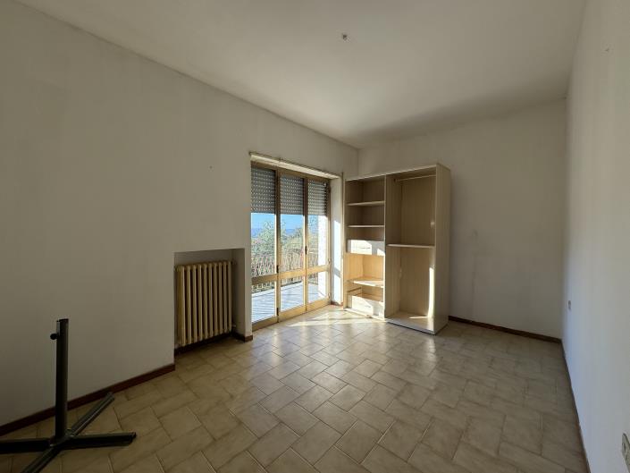 Image No.26-4 Bed Apartment for sale