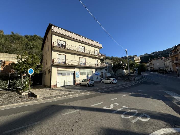 Image No.55-4 Bed Apartment for sale