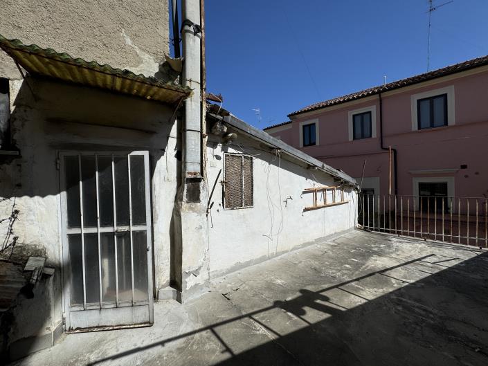 Image No.51-3 Bed House for sale