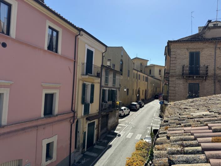 Image No.56-3 Bed House for sale