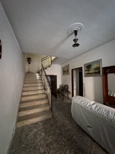 Image No.17-3 Bed House for sale