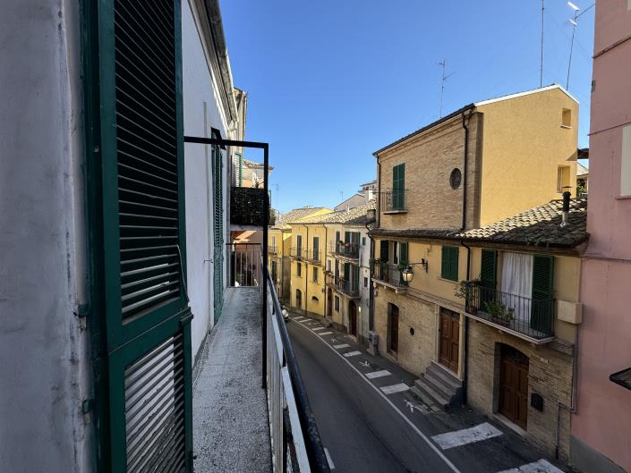 Image No.32-3 Bed House for sale