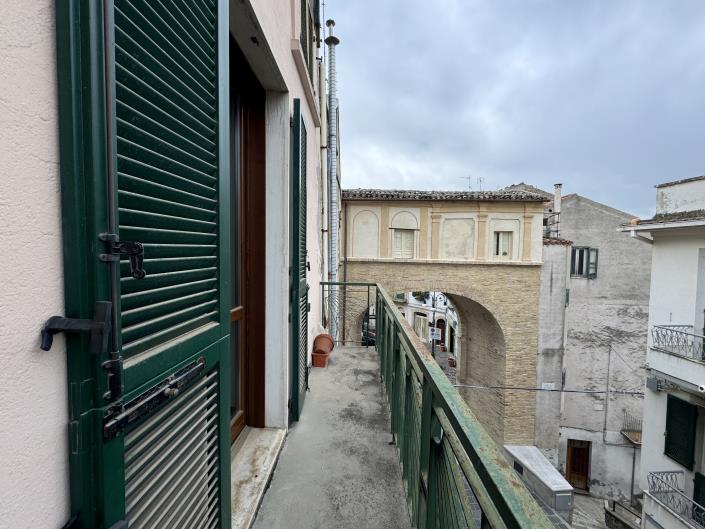 Image No.9-3 Bed Townhouse for sale