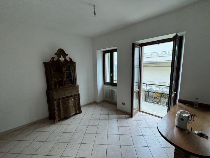 Image No.18-3 Bed Townhouse for sale