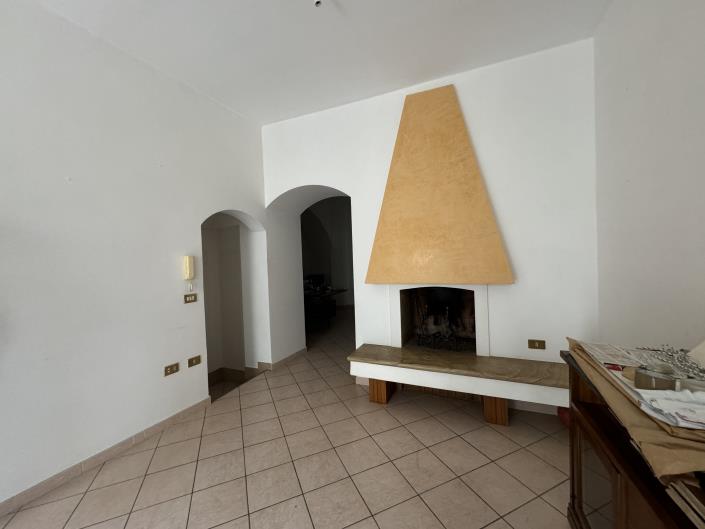 Image No.14-3 Bed Townhouse for sale