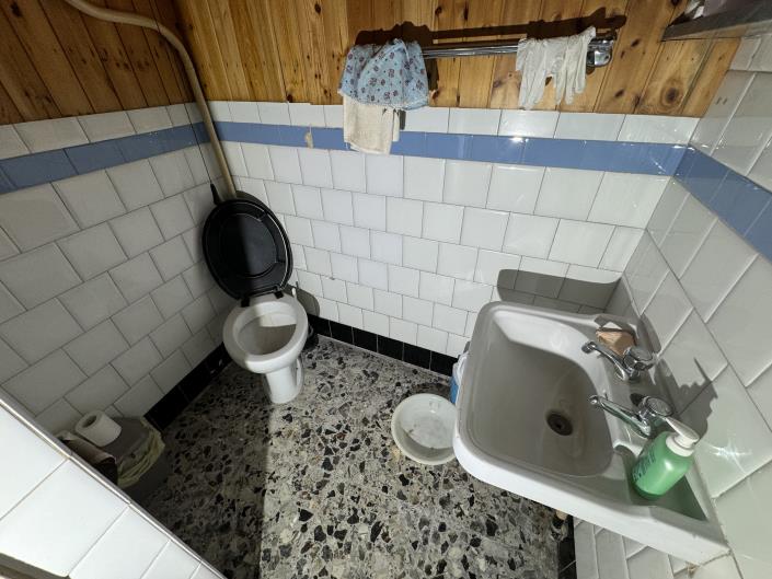 Image No.16-5 Bed Townhouse for sale