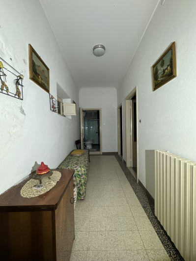 Image No.22-5 Bed Townhouse for sale