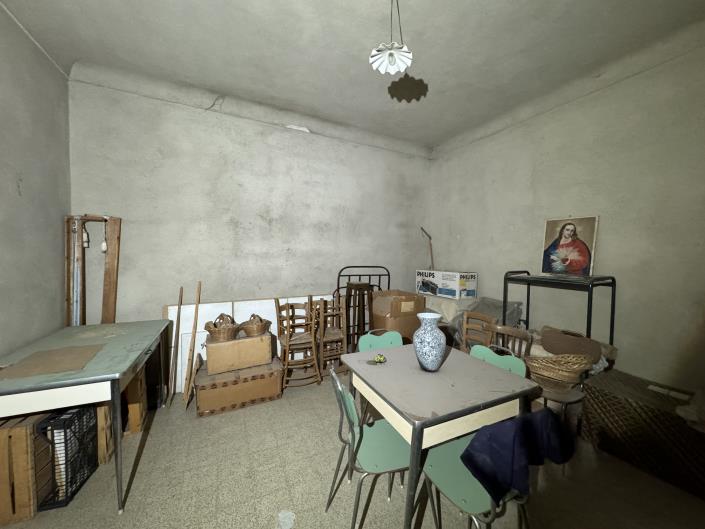 Image No.31-5 Bed Townhouse for sale