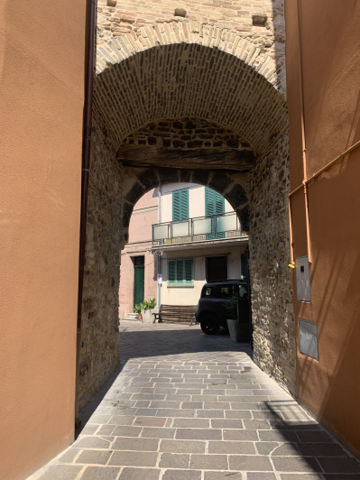 Image No.36-5 Bed Townhouse for sale