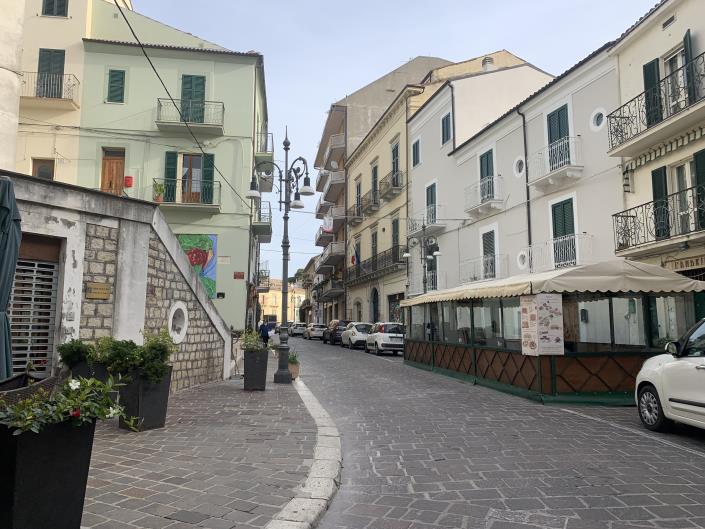 Image No.2-5 Bed Townhouse for sale