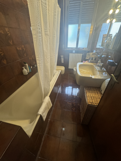 Image No.39-4 Bed Villa / Detached for sale