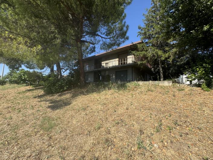 Image No.58-4 Bed Villa / Detached for sale