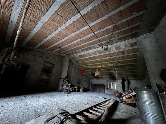 Image No.19-Propriété de pays de 4 chambres à vendre à Tornareccio