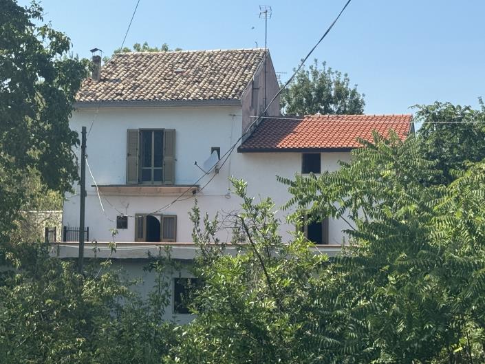 Image No.59-Propriété de pays de 4 chambres à vendre à Tornareccio