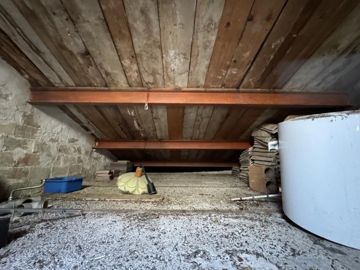 Image No.18-2 Bed Townhouse for sale