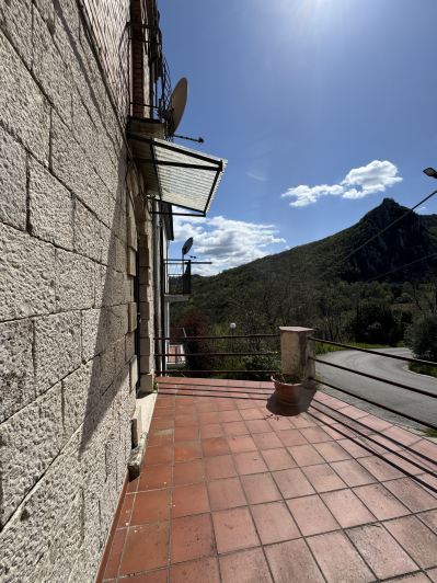 Image No.29-2 Bed Townhouse for sale