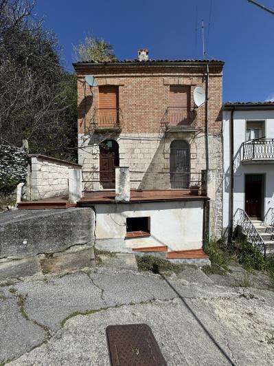 Image No.2-2 Bed Townhouse for sale