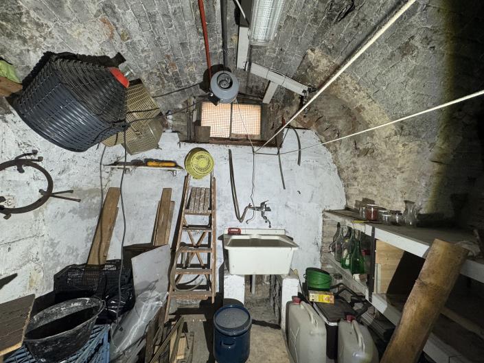 Image No.28-2 Bed Apartment for sale