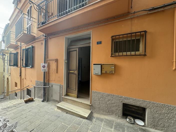 Image No.39-2 Bed Apartment for sale