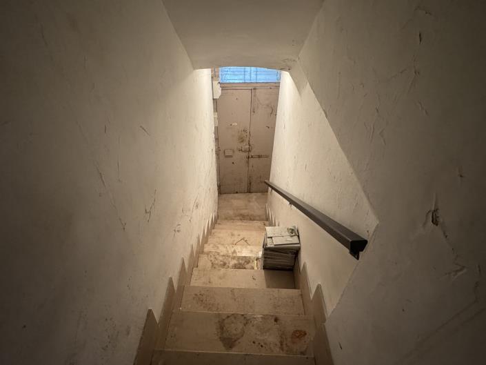 Image No.30-5 Bed Townhouse for sale