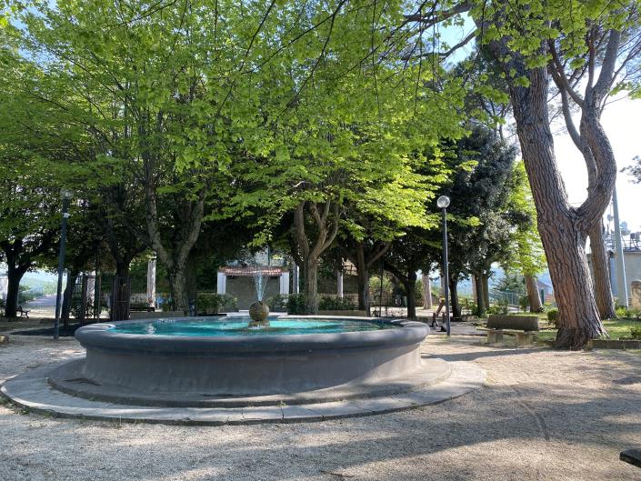 Image No.53-5 Bed Townhouse for sale