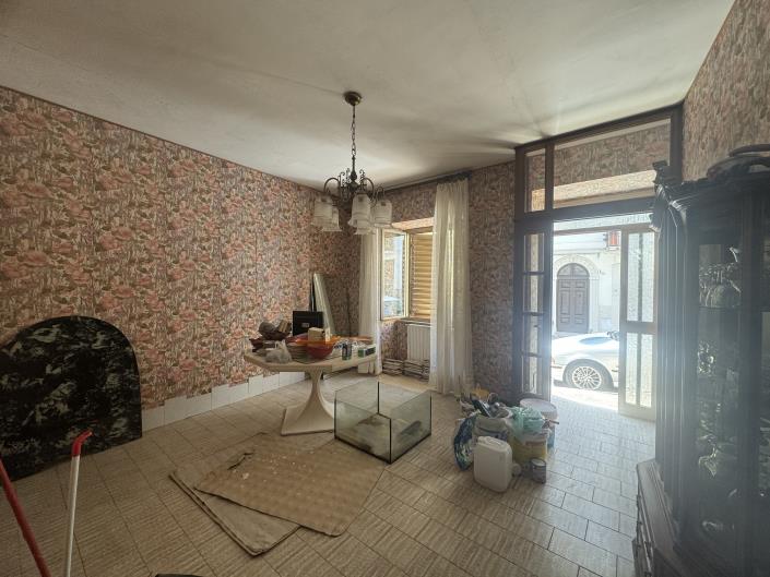 Image No.25-5 Bed Townhouse for sale