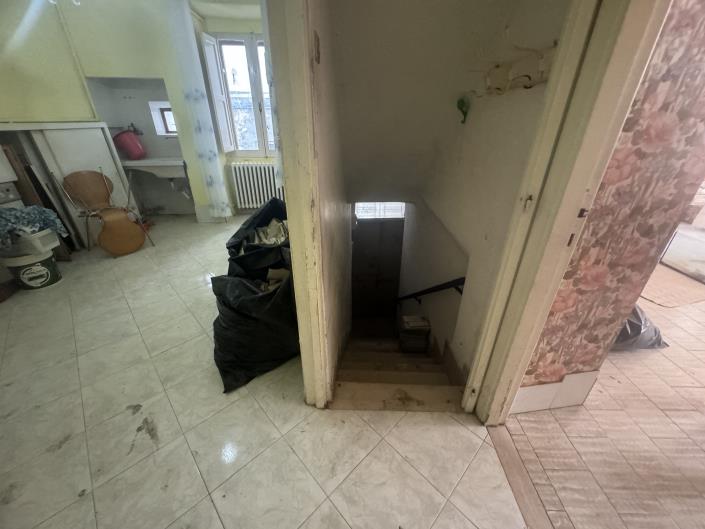 Image No.24-5 Bed Townhouse for sale